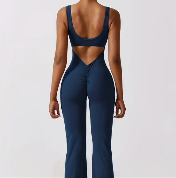 Rubylishious High-Waisted Sleeveless Yoga Bodysuit for Workout and Casual Wear - Picture 5 of 6